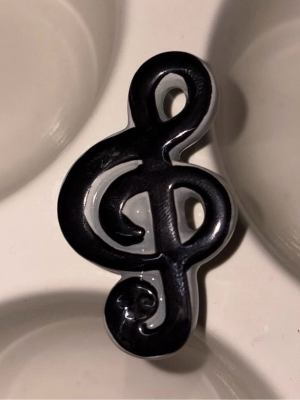 Nora Fleming TREBLE CLEF 'Music To My Ears' Mini RARE HTF